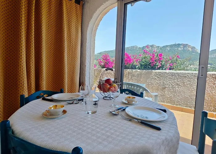 T2 A Apartment Cassis