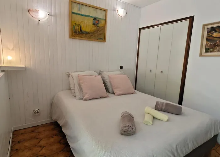 T2 A Apartment *