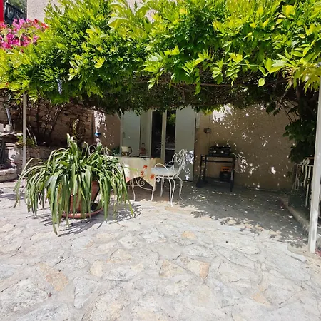 T2 à * Cassis