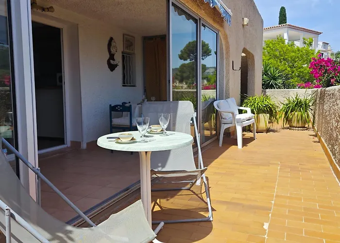 T2 A Apartament Cassis